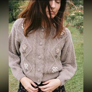 NWT Clover Cardigan in Hazelnut size XS 🍀 🌼